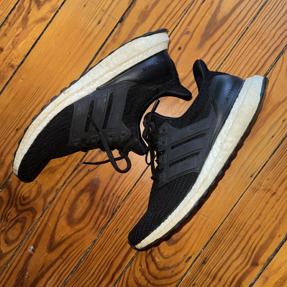Black Adidas Ultra Boost